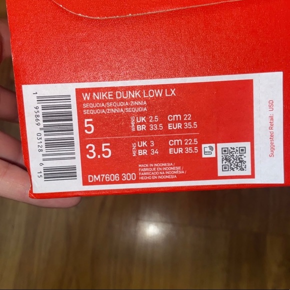 Nike Dunk Low LX - Picture 4 of 4